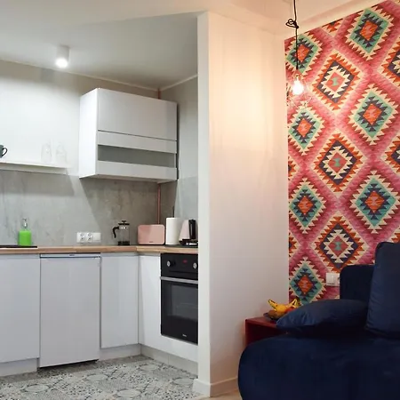 Silesia Modern Nest