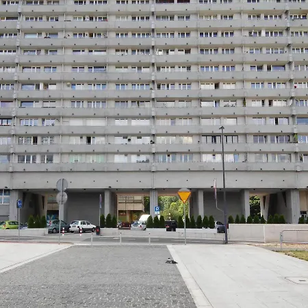 Silesia Modern Nest